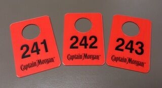 Captain Morgan garderoobinumbrid